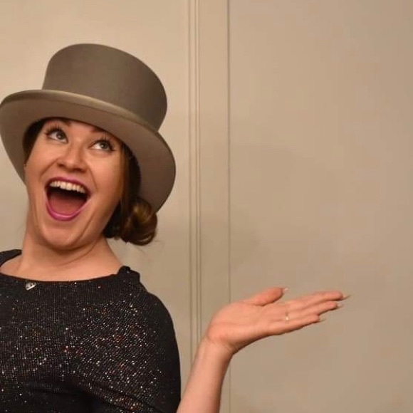 Meet your Posher, Elyse - Picture 1 of 1